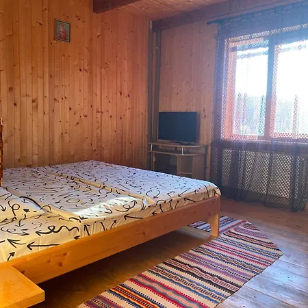 під явором דירה וורוכטה