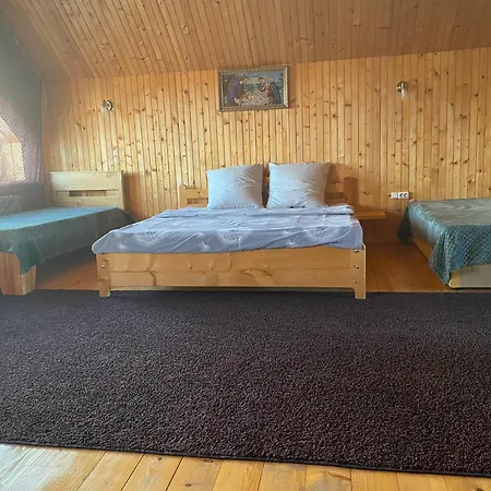під явором *